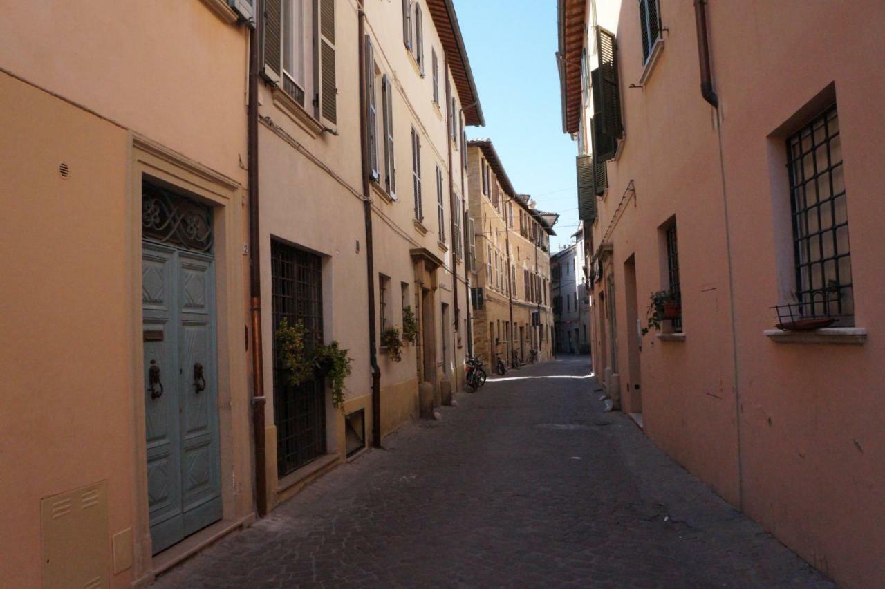 Il Vicolo 48 Panzió Pesaro Kültér fotó