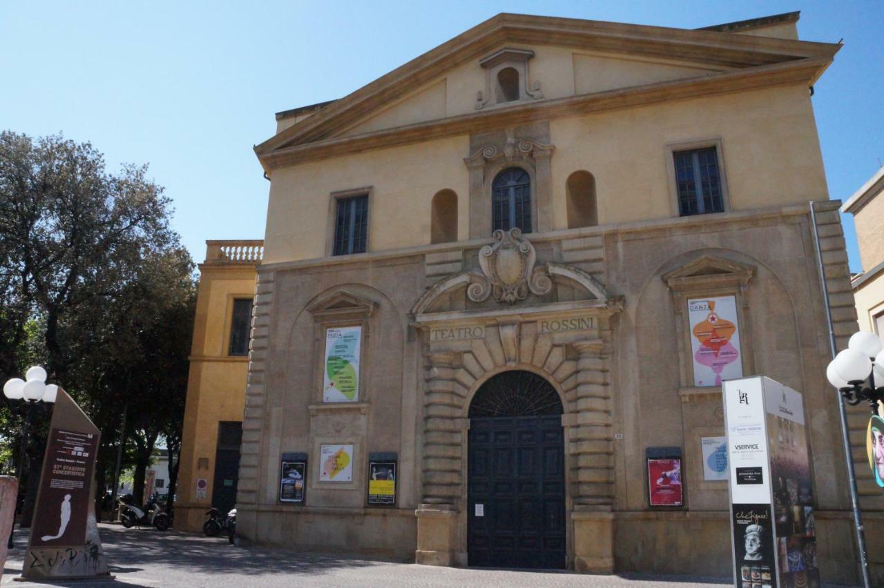 Il Vicolo 48 Panzió Pesaro Kültér fotó