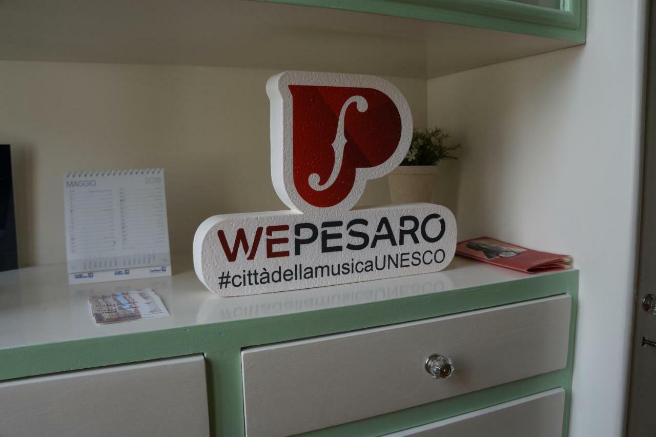 Il Vicolo 48 Panzió Pesaro Kültér fotó